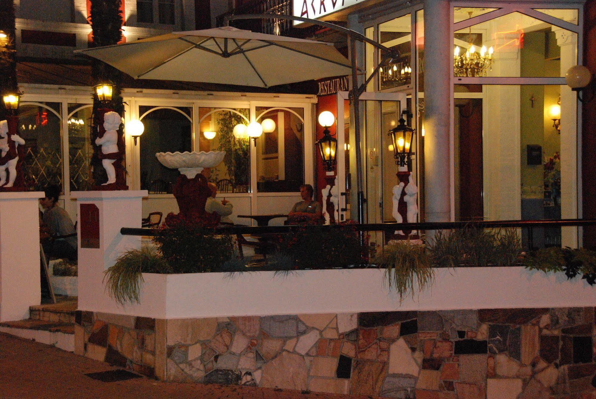 Acropolis 3*